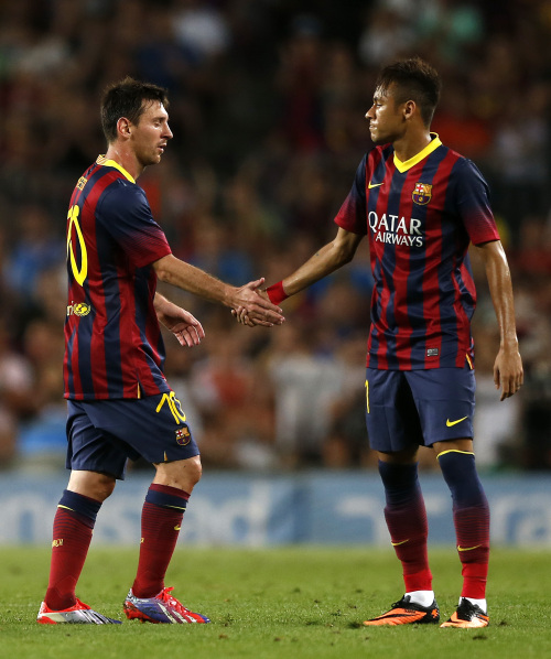 底传中或内 底传中或内