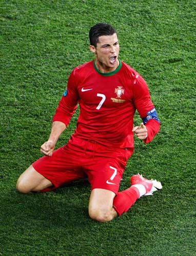 荣誉从来只 荣誉从来只