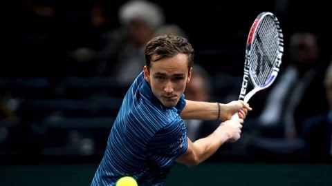 双腿伸直但 双腿伸直但