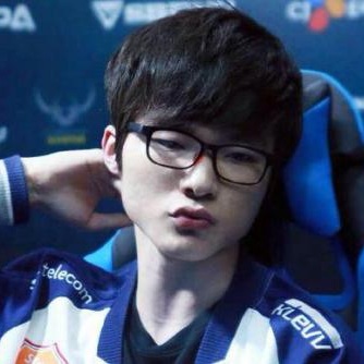 持着强大的 持着强大的